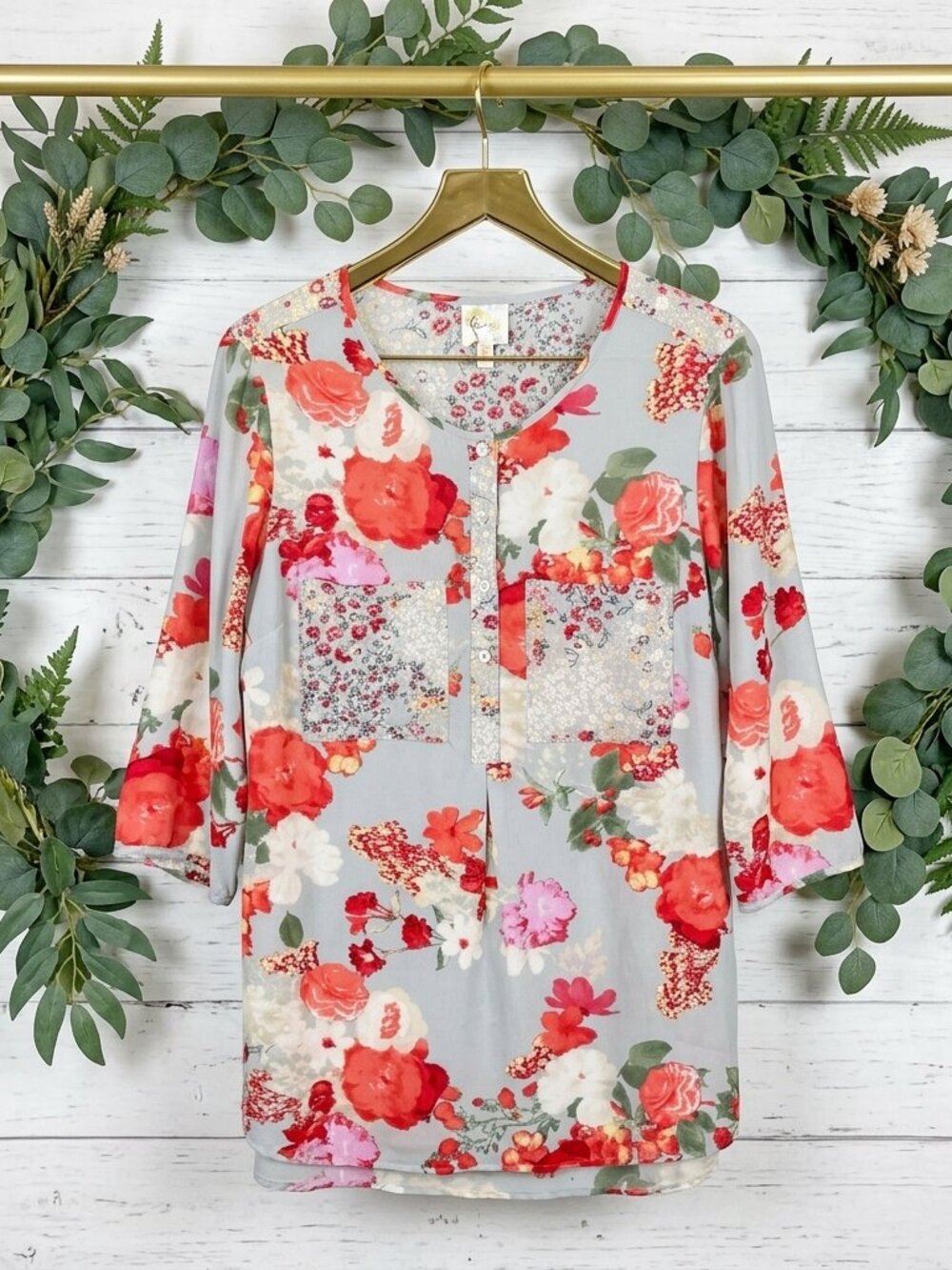 Fig and Flower Women's Floral Top Blue Red Pink Flowers Size 1X Polyester